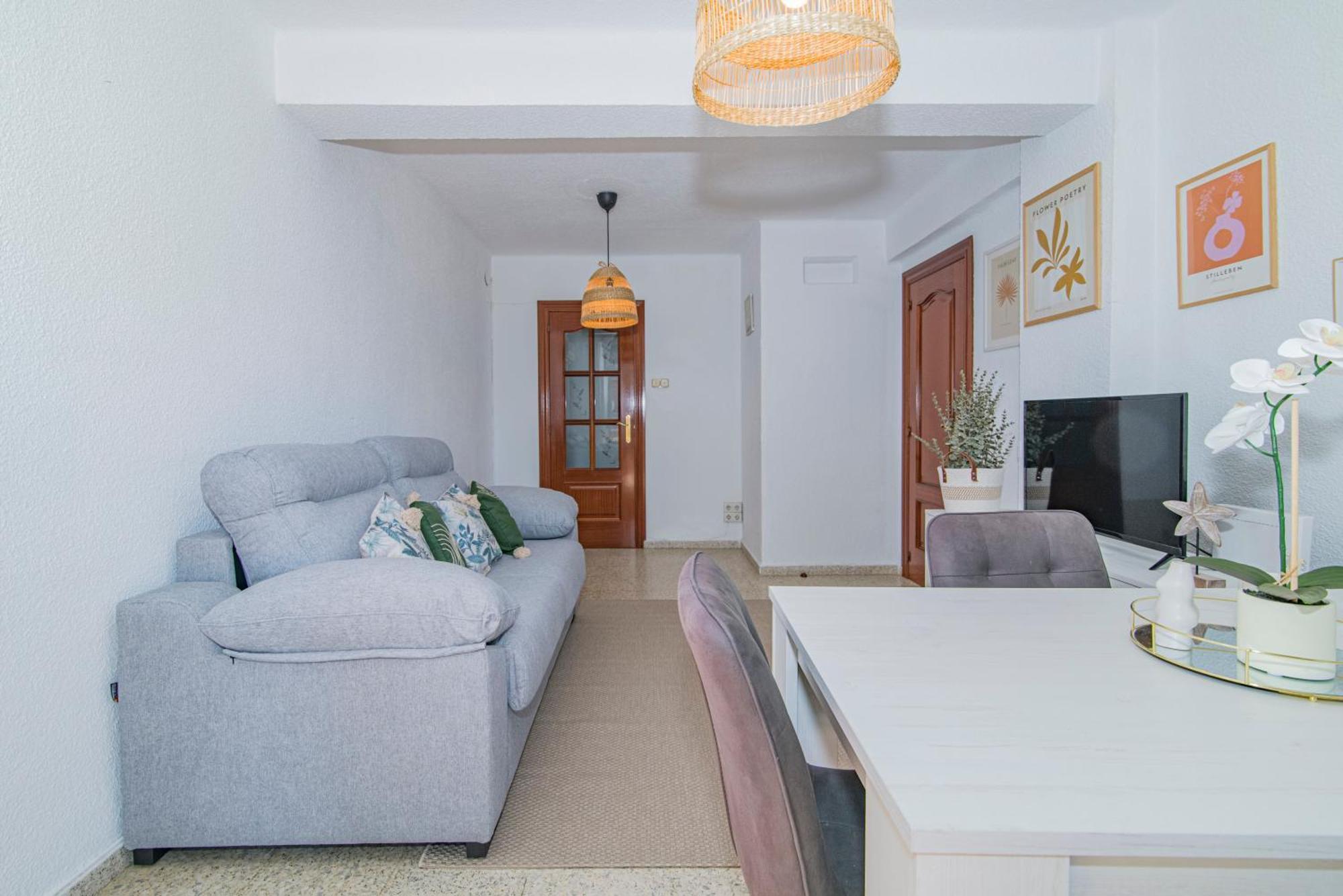 Delfin Retreat Con Terraza Junto A Parada De Metro กรานาดา ภายนอก รูปภาพ