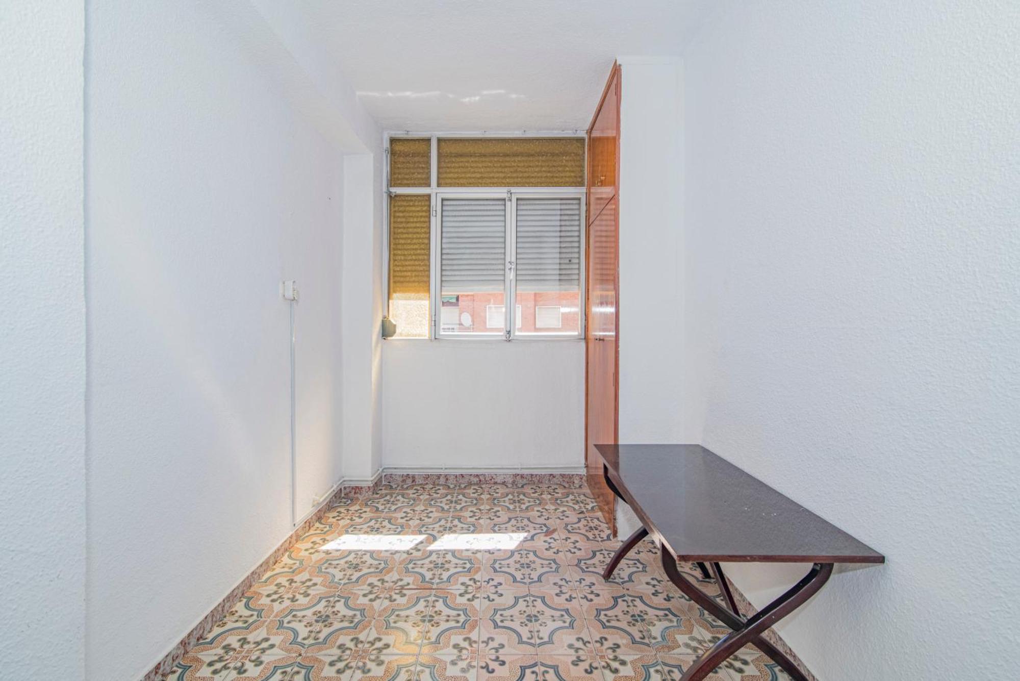 Delfin Retreat Con Terraza Junto A Parada De Metro กรานาดา ภายนอก รูปภาพ